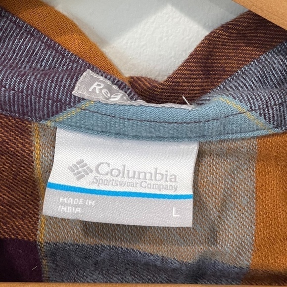 Columbia Plaid Long Sleeve Men's Button Up - Picture 3 of 6